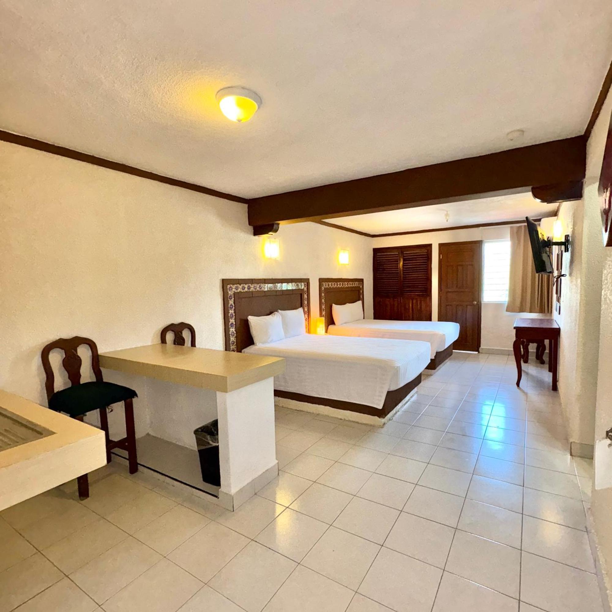 Suites Cancun Center Exterior photo